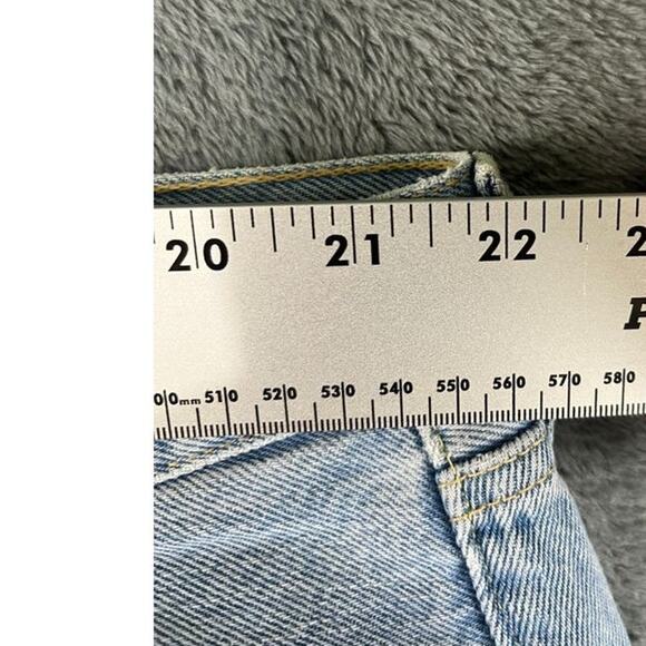 Levi's 501 Premium Women's Light Wash Button Fly Big E Jeans Size 22W - Picture 11 of 13